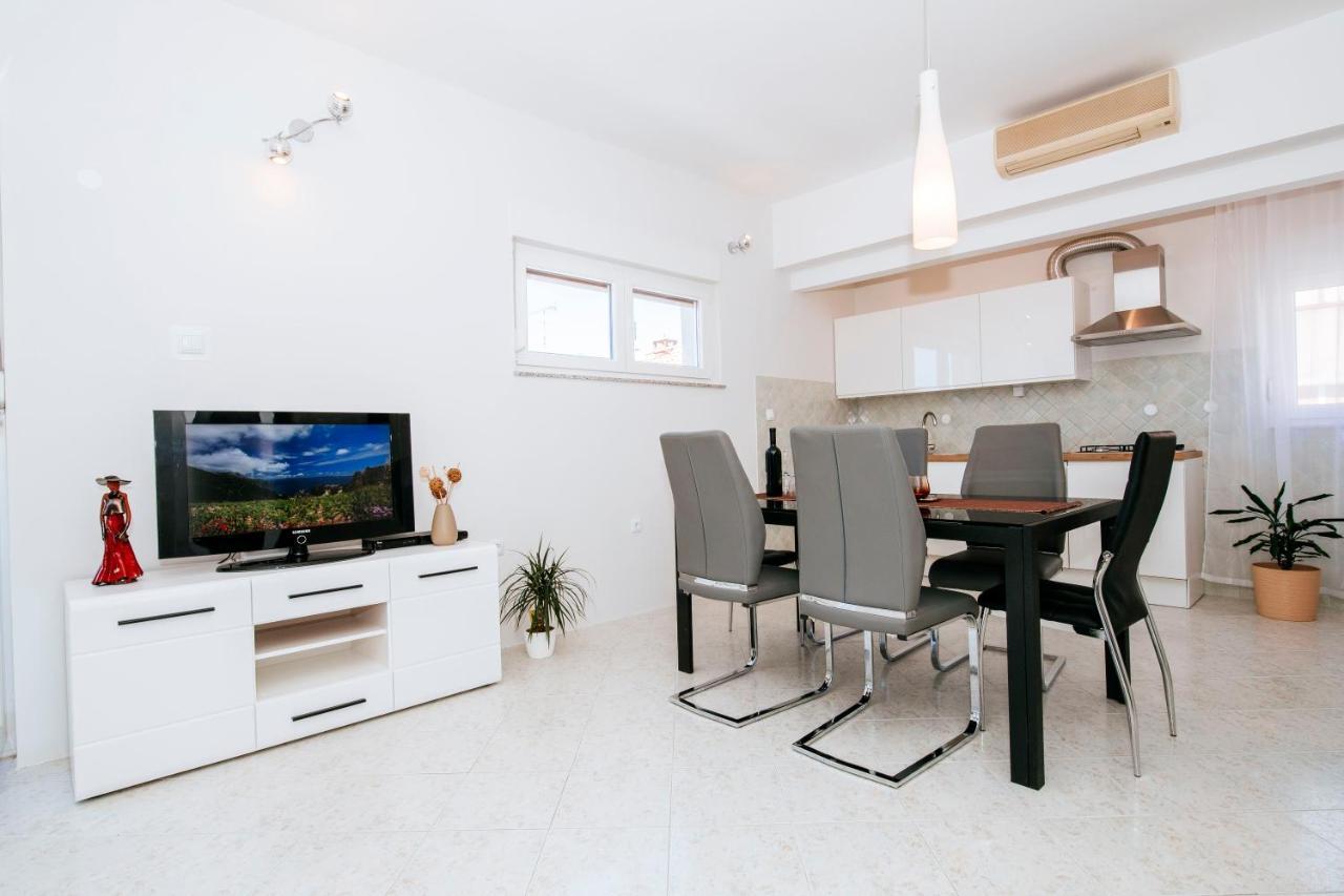 زادار Bayshore Apartment المظهر الخارجي الصورة