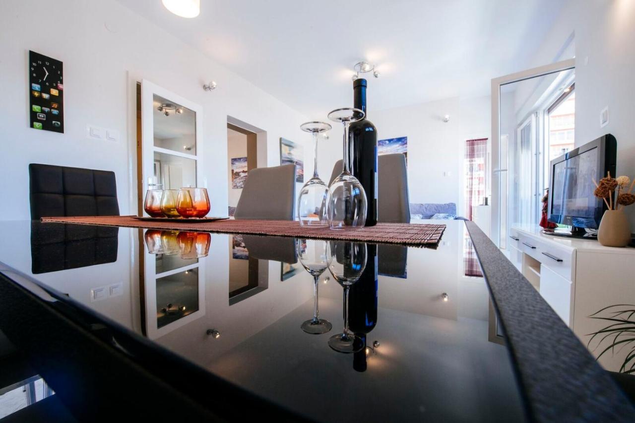 زادار Bayshore Apartment المظهر الخارجي الصورة