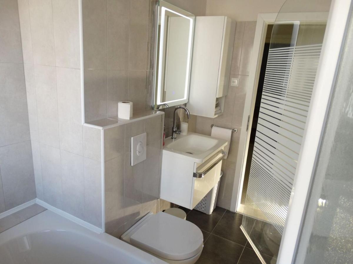 زادار Bayshore Apartment المظهر الخارجي الصورة